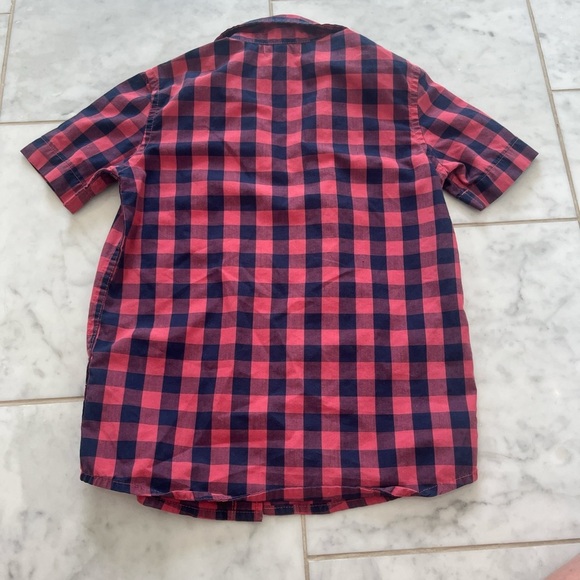 Old Navy boys Shirt - Red/orange and Navy. Size xs - Picture 3 of 3